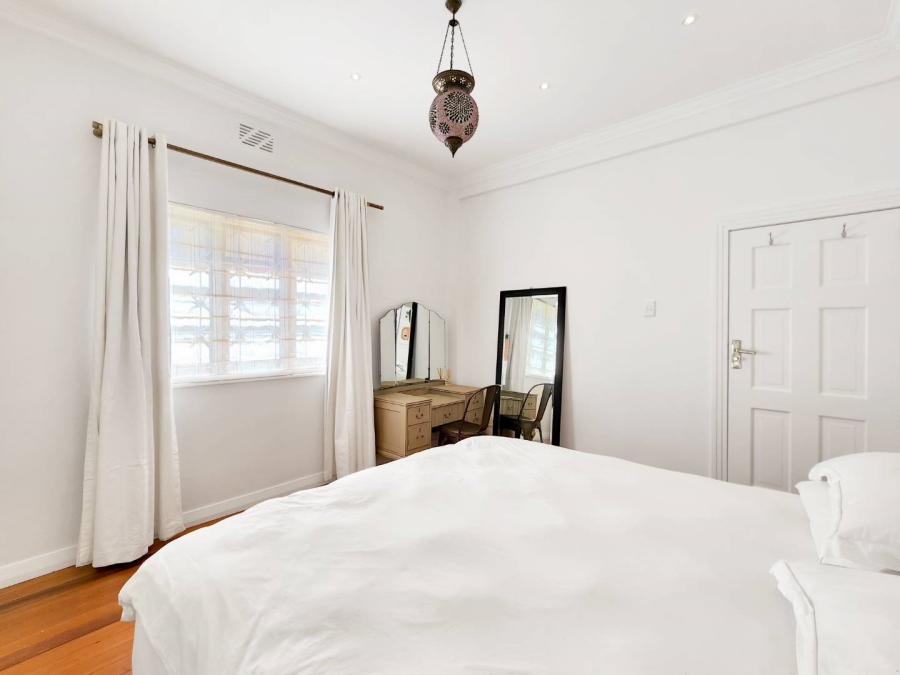 To Let 1 Bedroom Property for Rent in Sea Point Western Cape